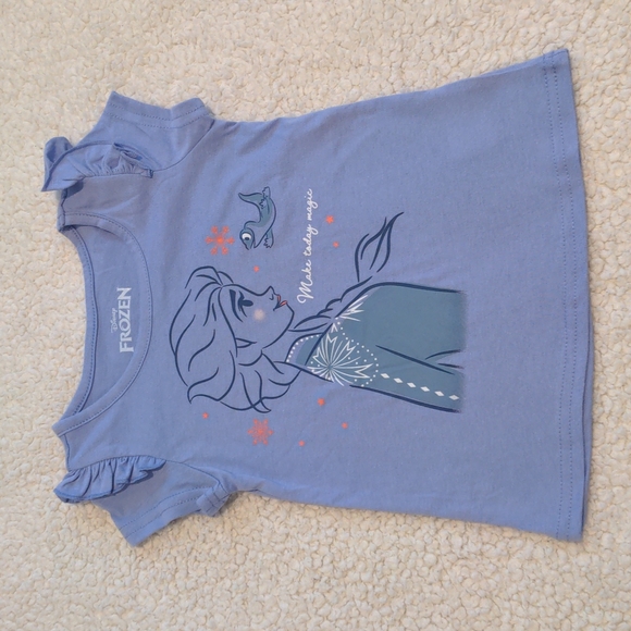 3/$20 SALE- **NEW* Disney Frozen toddler girl size 5T top